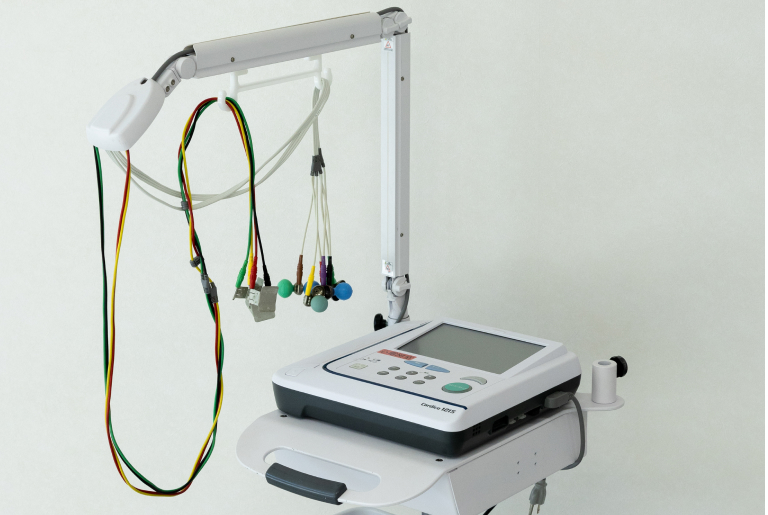心電図（12誘導心電図）